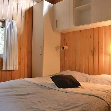 Semesterbostad Two-bedroom Holiday In Hornbak *