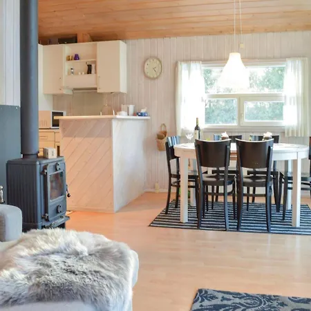 Two-bedroom Holiday In Hornbak *